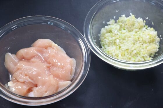 ささみの下ごしらえとネギ塩だれ作り