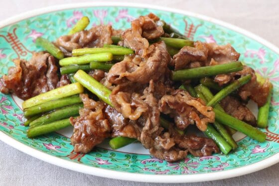 にんにくの芽と牛肉の炒め物レシピ｜ご飯がすすむ中華風オイスター味