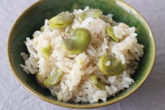 春の香り広がる！そら豆ご飯