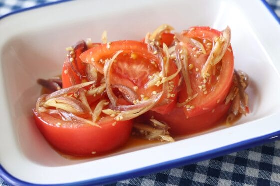 トマトとみょうがのポン酢和えレシピ。5分で作れるさっぱり副菜