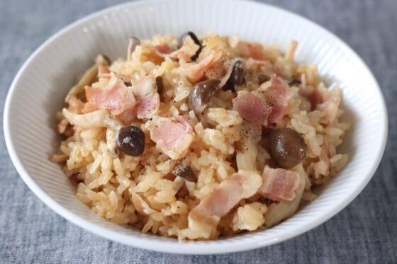 旨みたっぷり！ベーコンの炊き込みご飯