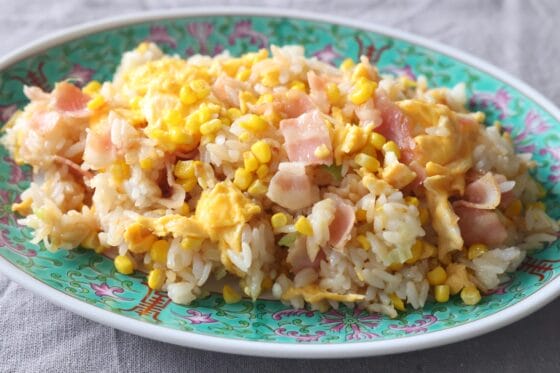とうもろこしチャーハンのレシピ！バター醤油で甘く香ばしく