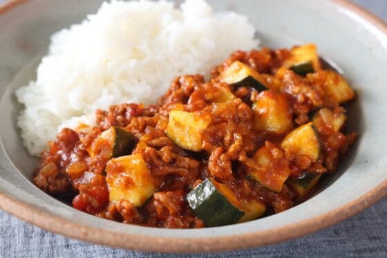 ひき肉で簡単！ズッキーニカレー
