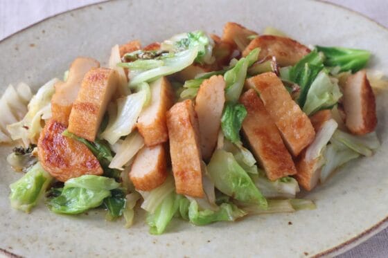 さつま揚げとキャベツの甘辛炒め。ご飯が進む簡単10分おかず