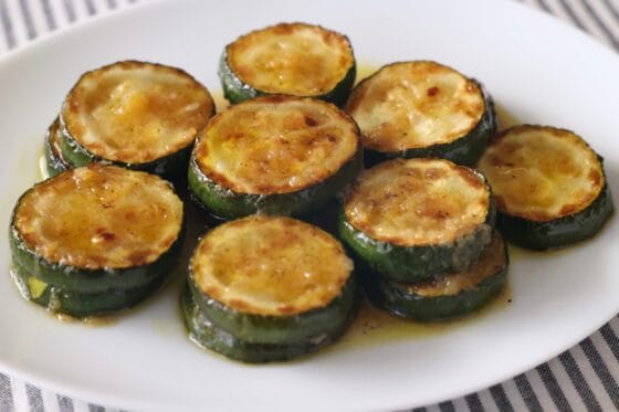 香ばしくジューシー！ズッキーニのマリネ