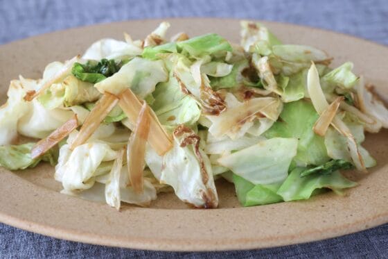 キャベツだけで簡単！シンプルなキャベツ炒めのレシピ