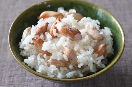 生落花生の炊き込みご飯レシピ。ほくほく美味しい落花生ご飯！