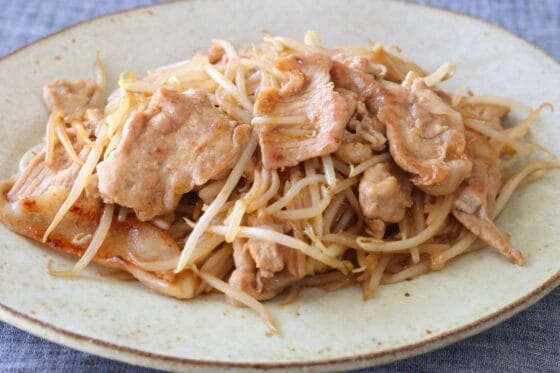 豚こまともやしの炒め物レシピ｜10分で簡単！ご飯がすすむ定番おかず