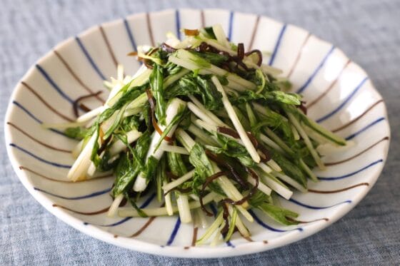 塩昆布の旨味が決め手！水菜の浅漬け