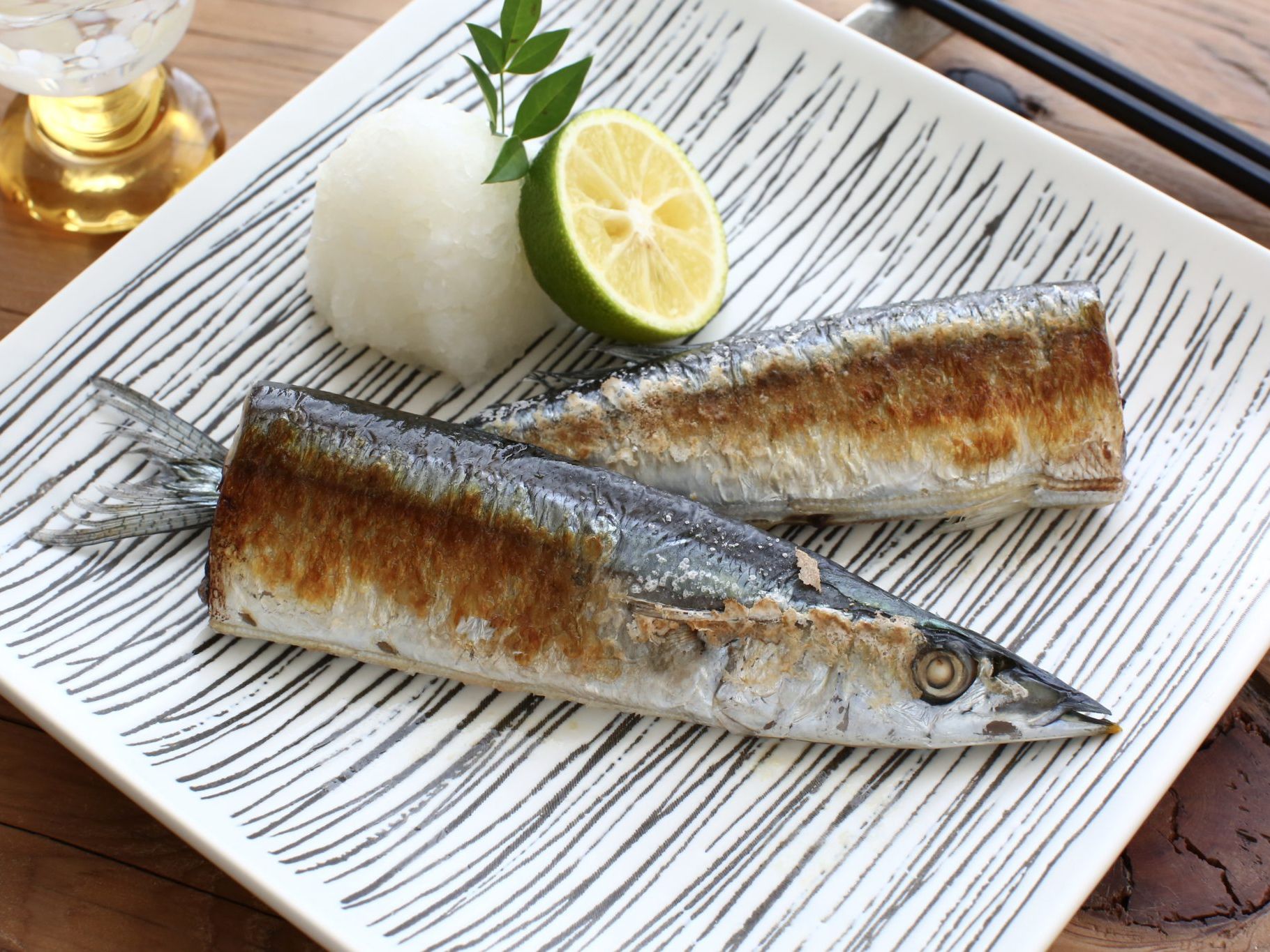 さんまの塩焼きページ プロ直伝！絶対失敗しないさんまの焼き方｜ふっくら・皮がくっつかない