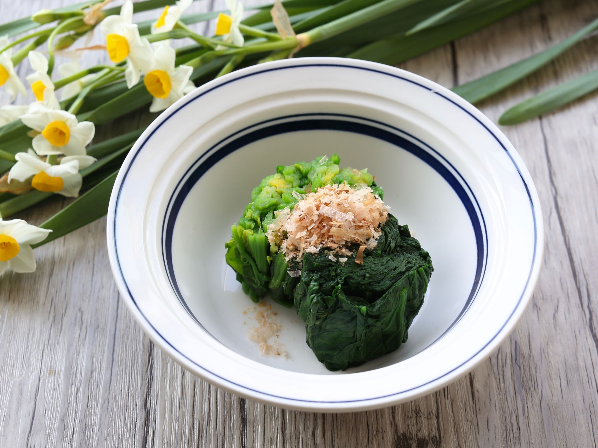 レンジで！ほうれん草のおひたしのレシピ。時短で栄養たっぷり | や