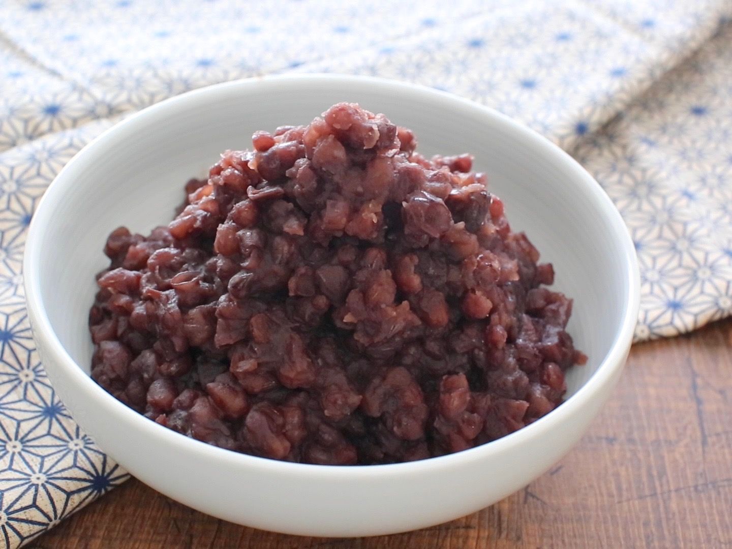 あんこ（つぶあん）のレシピ・作り方。小豆の美味しい煮方を解説