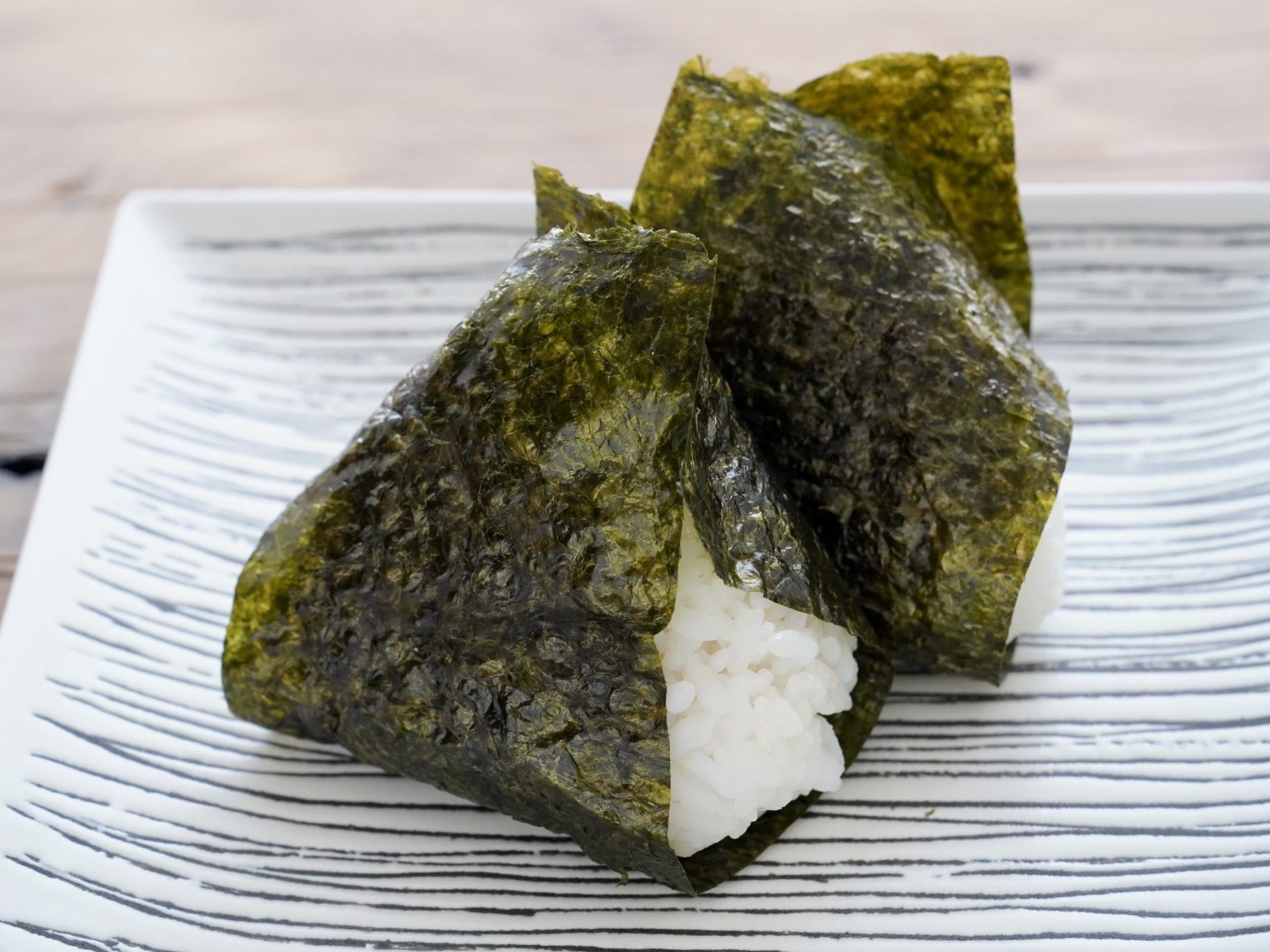 たらこおにぎりのレシピ。焼きタラコが旨い！お弁当おむすびの作り方