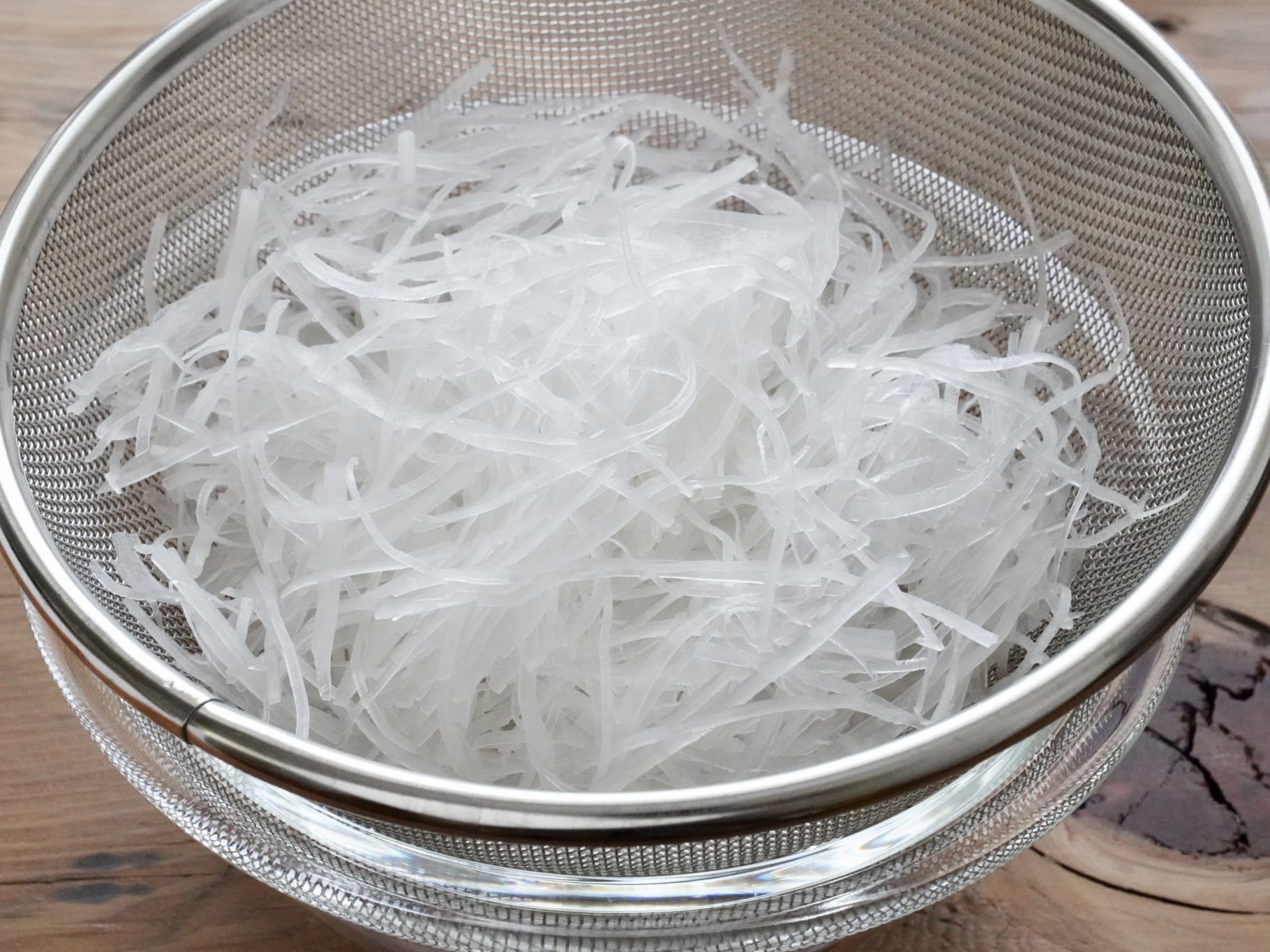 大根のつまの作り方。刺身のお供の定番！けんの切り方を動画で解説