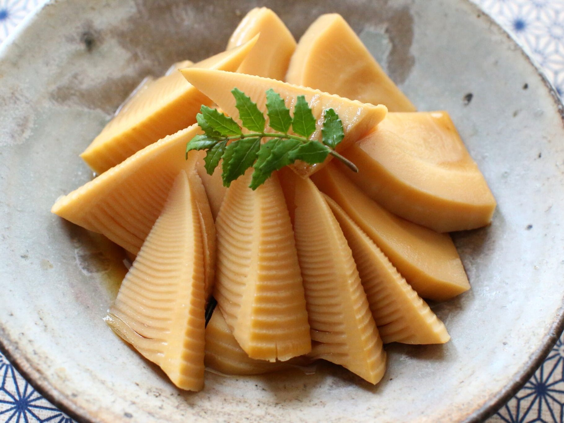 たけのこ煮物の基本レシピ｜旬の生たけのこをやさしい味付けで | や 