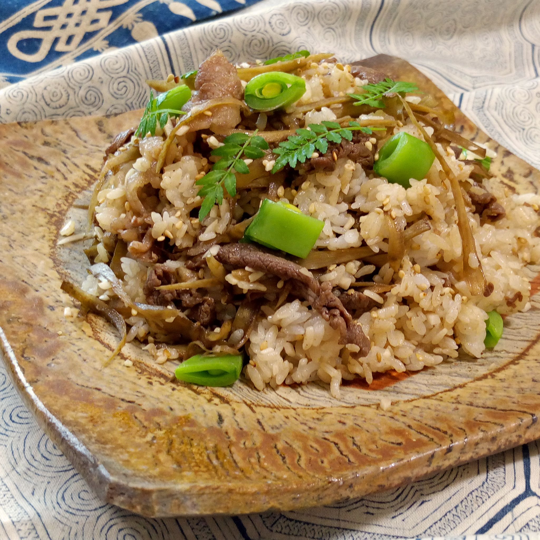 ごぼうと牛肉の混ぜご飯のレシピ おばんざいの達人のおすすめです やまでら くみこ のレシピ