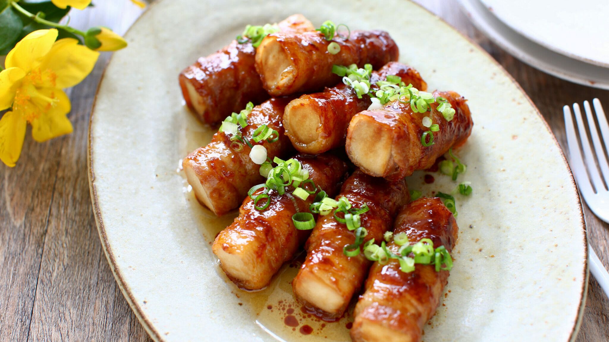 味がしみしみ 高野豆腐の肉巻きレシピ 豚バラ肉のかんたん甘辛おかず やまでら くみこ のレシピ