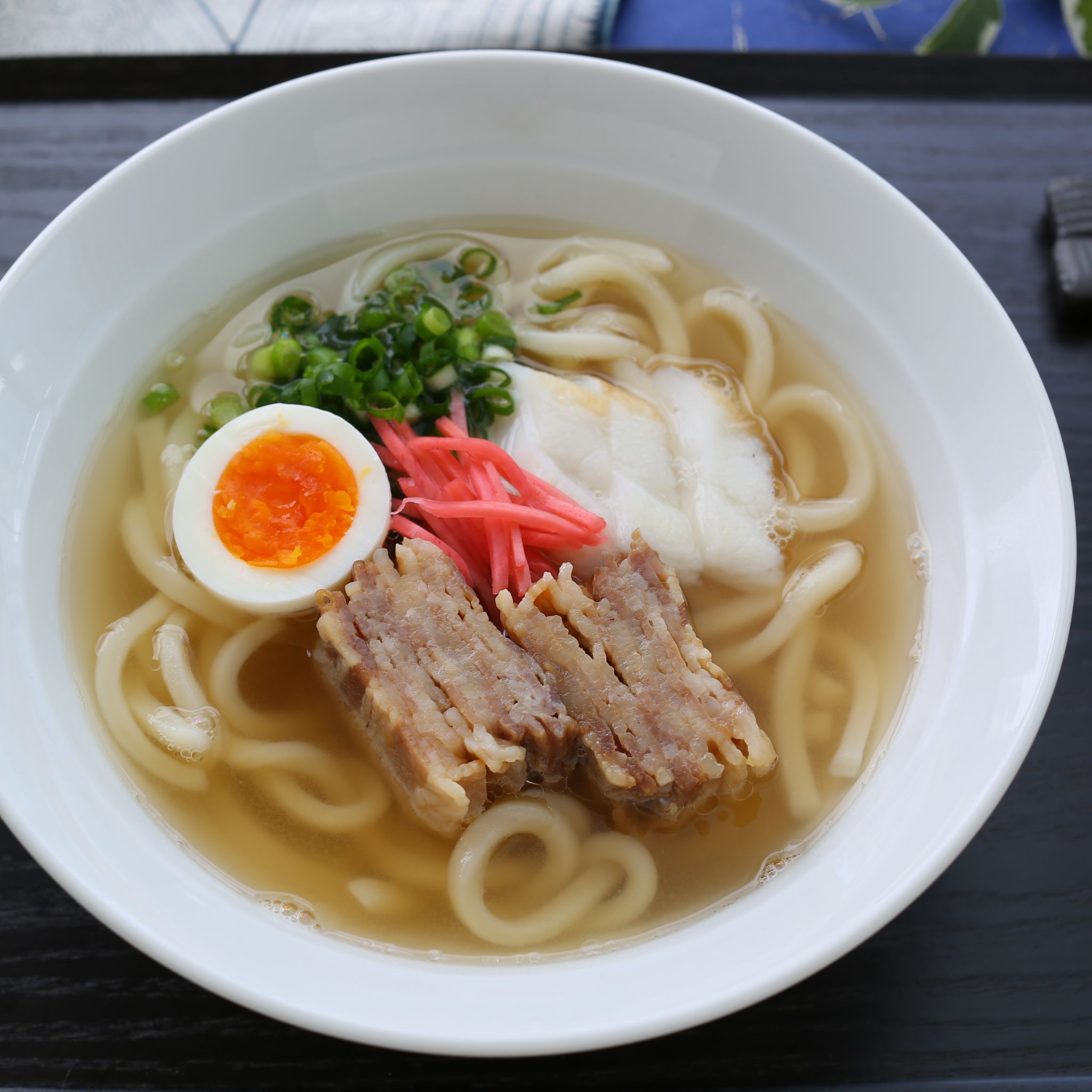 家事えもんの 冷凍うどんのレシピ 沖縄そば風 やまでら くみこ のレシピ