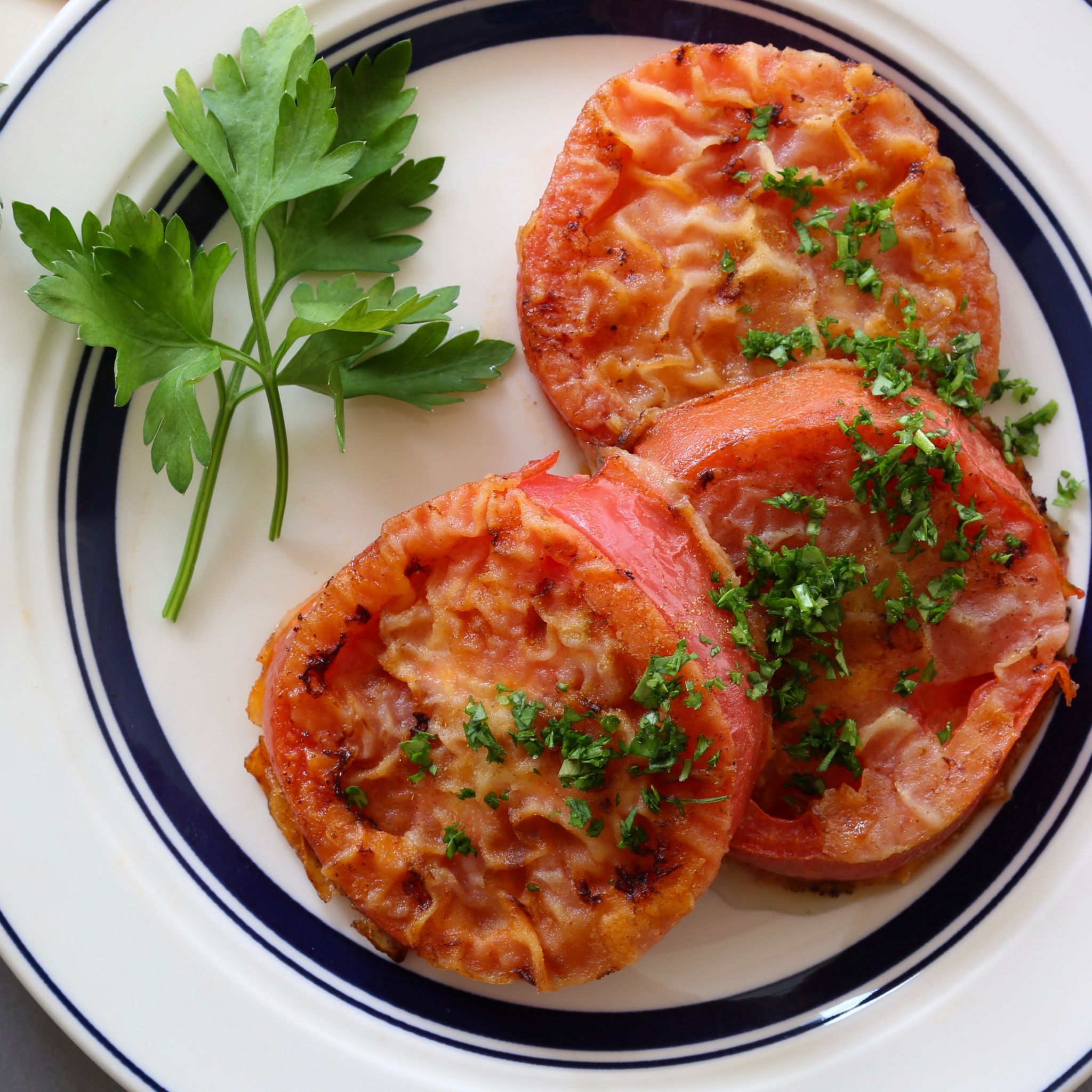 焼きトマトのレシピ 栗原心平さんのトマトバターソテー やまでら くみこ のレシピ