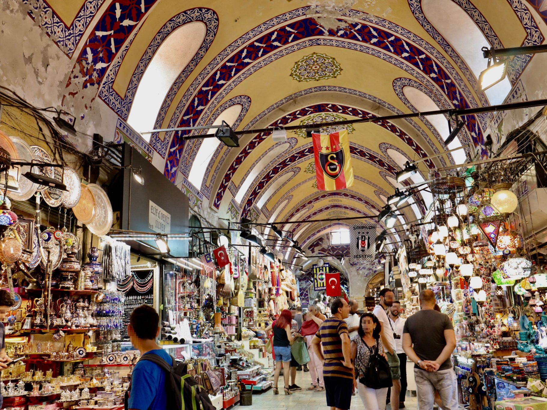 グランドバザールを写真で紹介 トルコ イスタンブールの伝統ある巨大市場 やまでら くみこ のレシピ