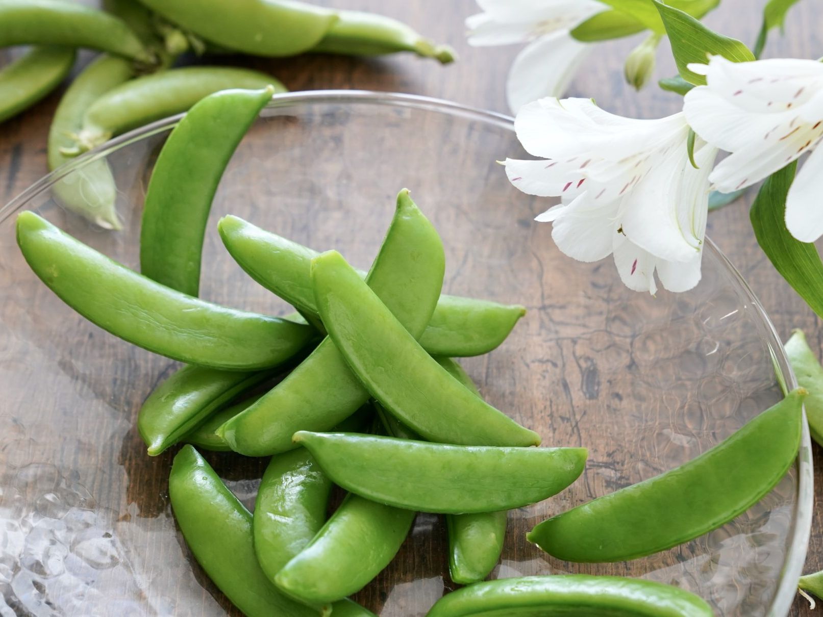 スナップえんどうの下ごしらえ 筋の取り方と茹で方 茹で時間 やまでら くみこ のレシピ